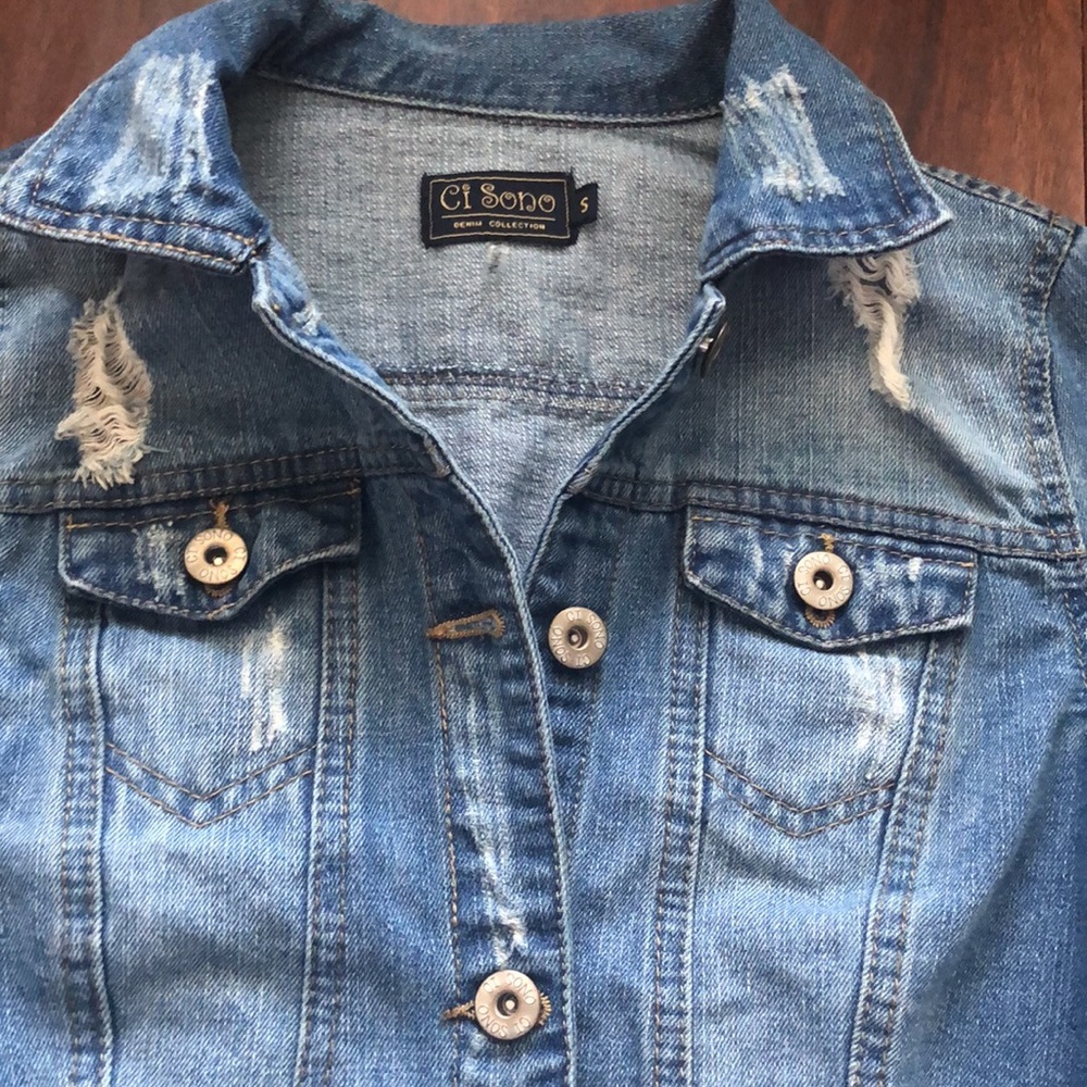 Jean jacket distressed size small